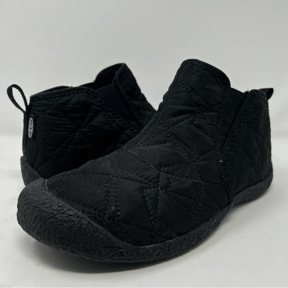 Keen Black Quilted Slip-On Footwear